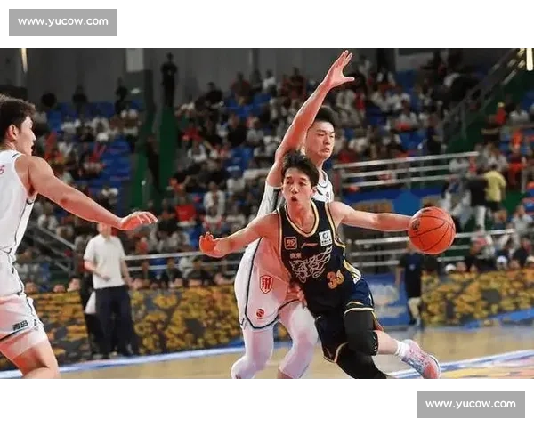 最新篮球比分出炉强队对决引爆季后赛格局风云再起今日多场鏖战悬念迭起 - 副本 (2)