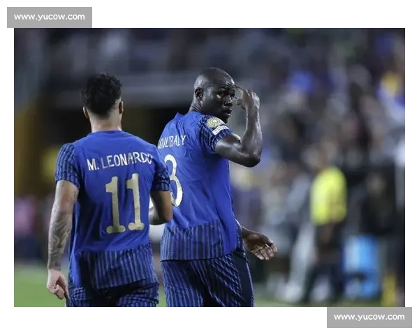 激情对决背后的战术博弈与关键瞬间深度复盘解析及球星表现全景透视 - 副本 (2)